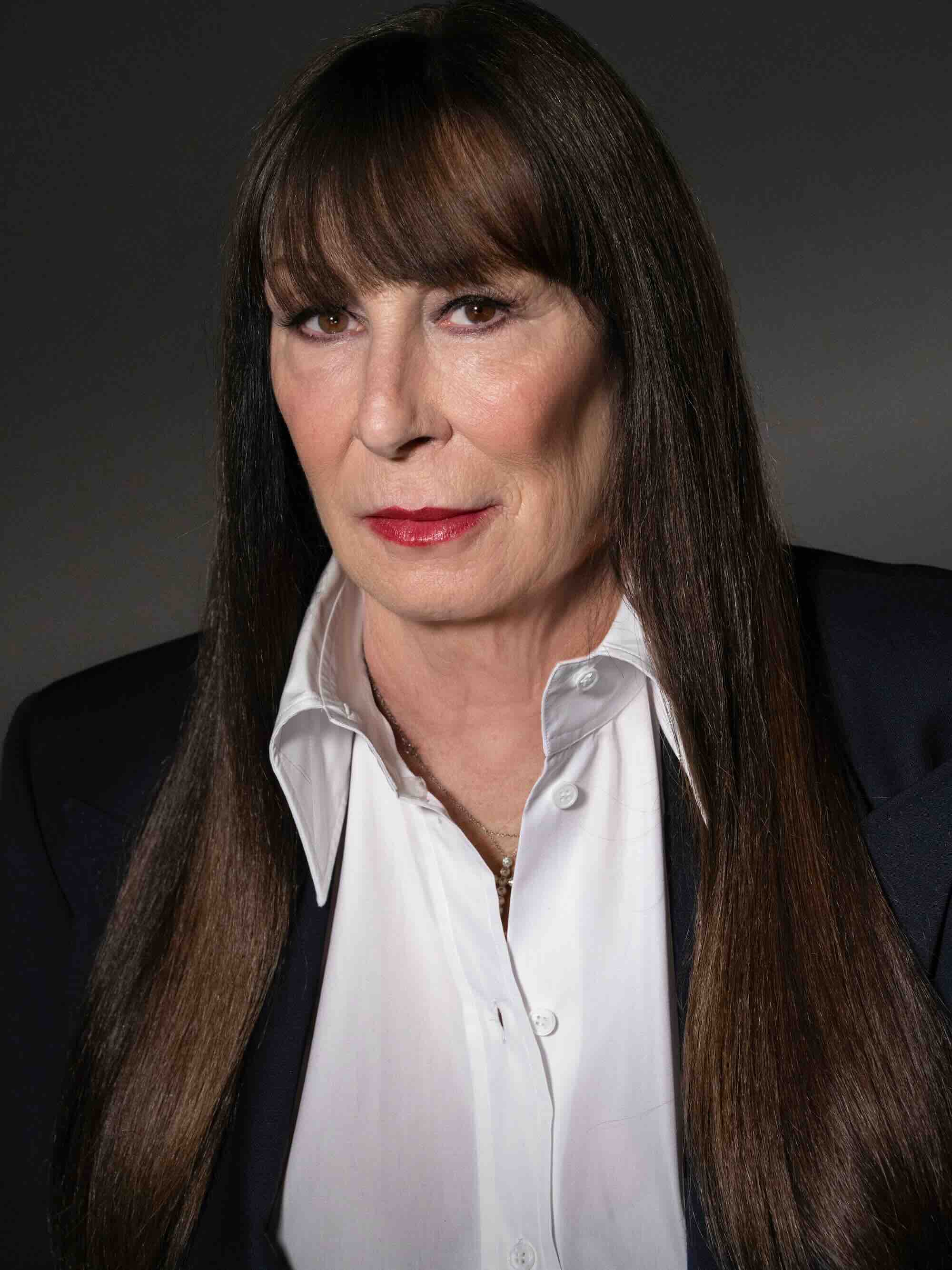 Anjelica Huston