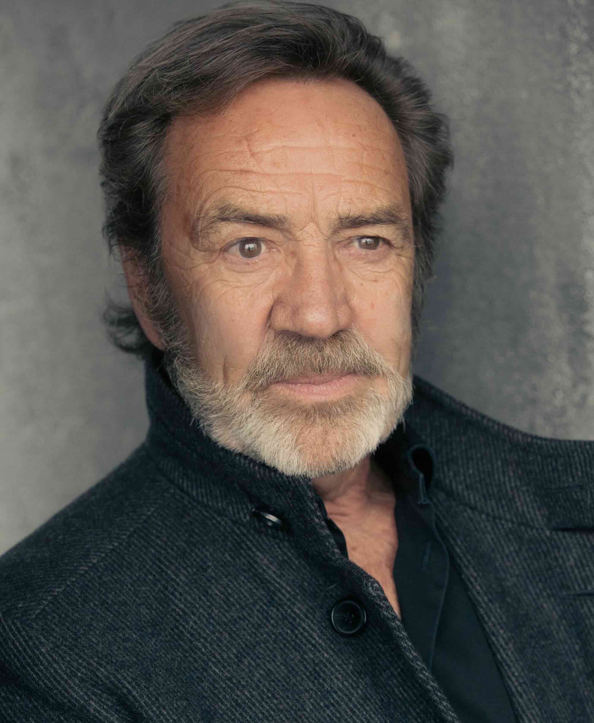 Robert Lindsay
